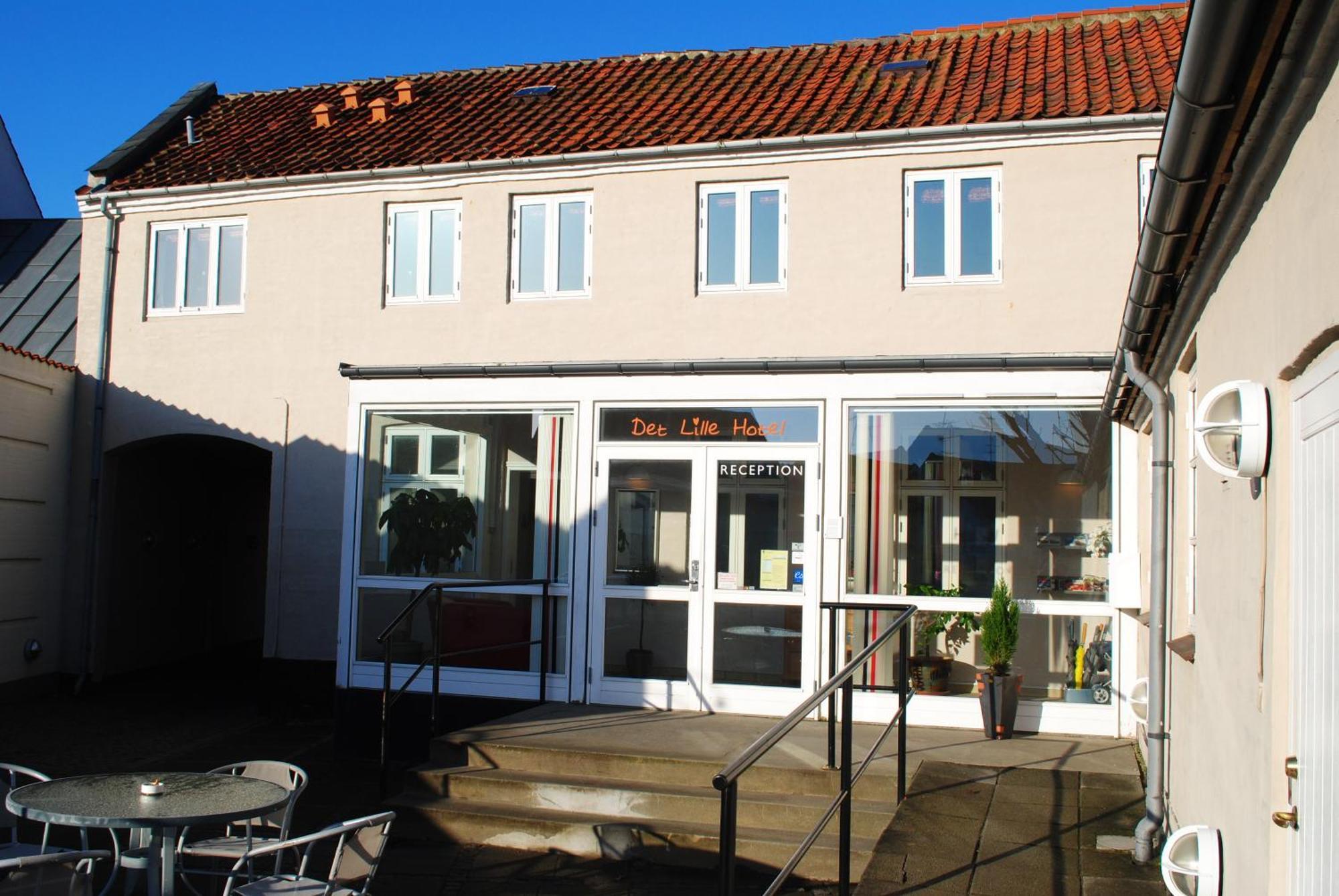 Det Lille Hotel Ronne Exterior photo